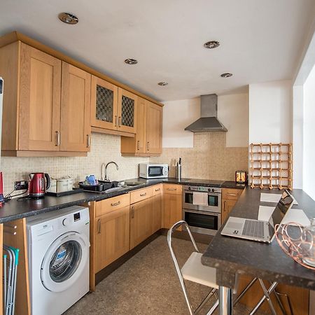 Grosvenor Pad - Lovely 2-Bed Flat - Free On Street Parking Бат Экстерьер фото