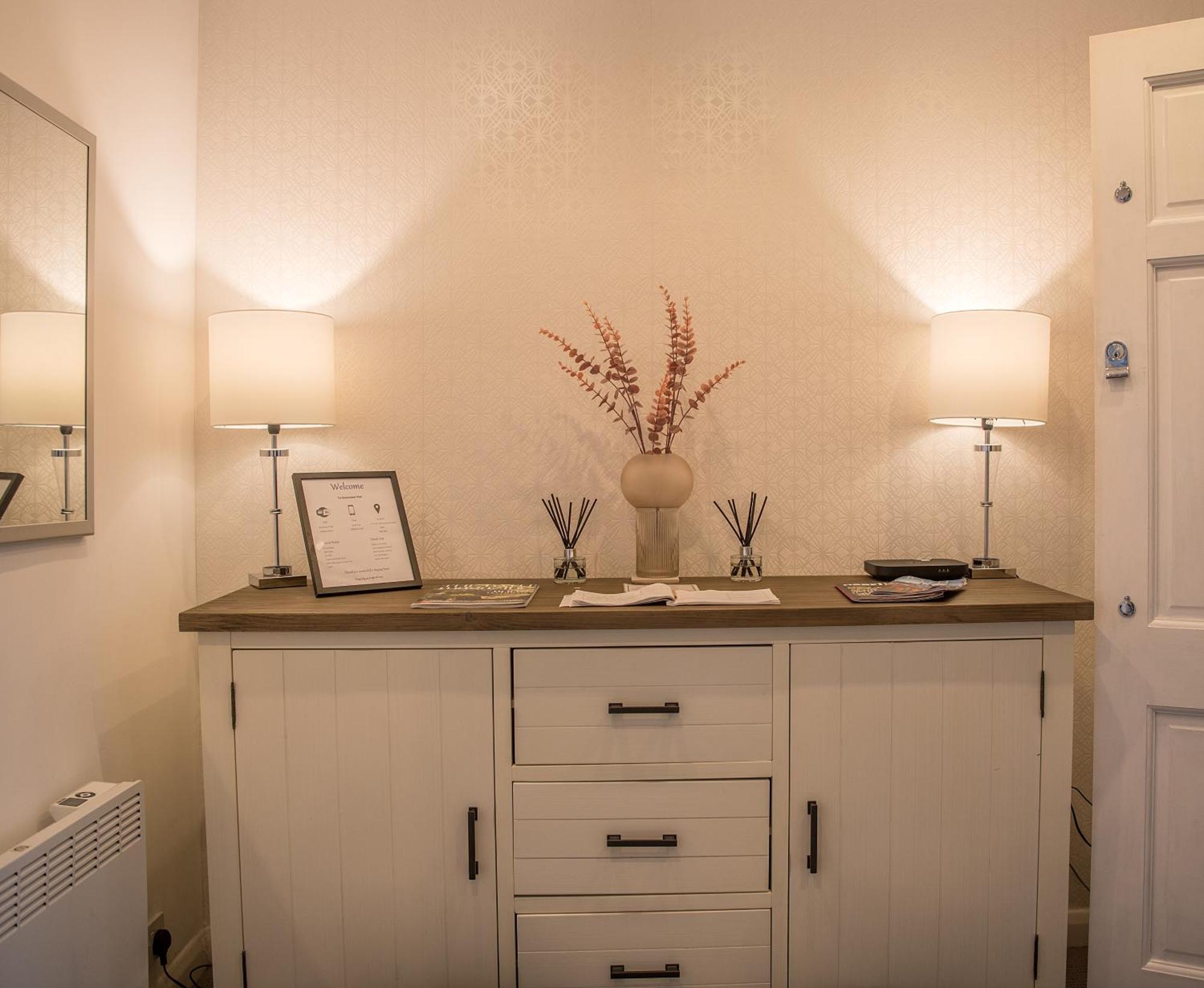 Grosvenor Pad - Lovely 2-Bed Flat - Free On Street Parking Бат Экстерьер фото